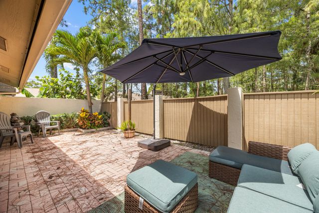 257 Pleasant Wood Drive, Wellington, FL 33414