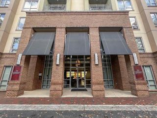 711 Cosmopolitan NE Drive 435, Atlanta, GA 30324