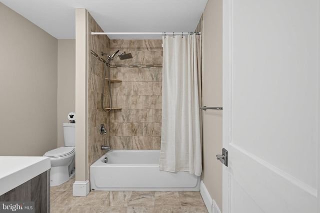 60 N GIRARD ST, Woodbury, NJ 08096
