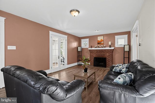 60 N GIRARD ST, Woodbury, NJ 08096