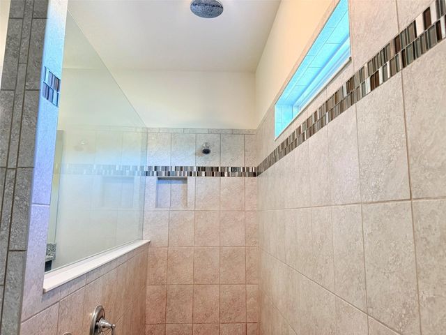 10844 ROLLING MOSS ROAD, Tampa, FL 33647