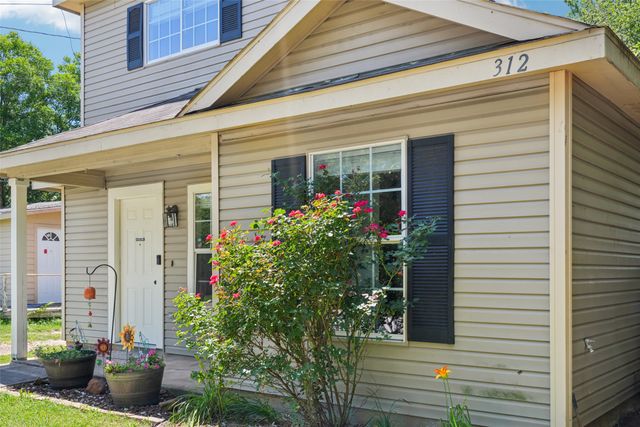 312 Robertson Street, Denton, TX 76205