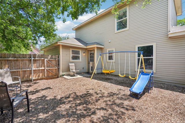 312 Robertson Street, Denton, TX 76205