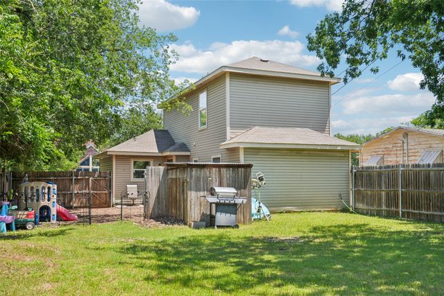 312 Robertson Street, Denton, TX 76205