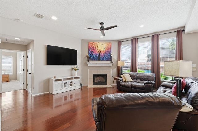 4401 Lakeside Drive, The Colony, TX 75056