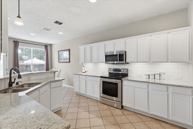 4401 Lakeside Drive, The Colony, TX 75056