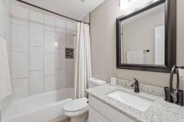 4401 Lakeside Drive, The Colony, TX 75056