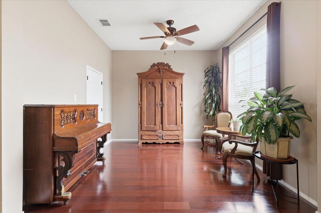4401 Lakeside Drive, The Colony, TX 75056