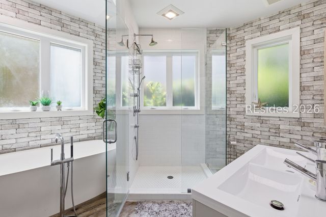 9 Mimosa St, Hilton Head Island, SC 29928