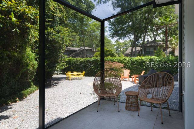 9 Mimosa St, Hilton Head Island, SC 29928