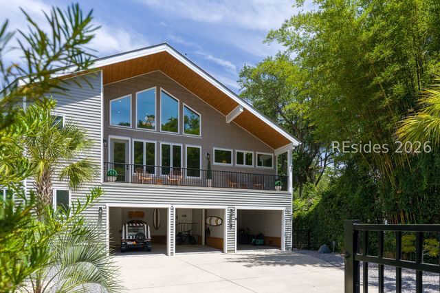 9 Mimosa St, Hilton Head Island, SC 29928