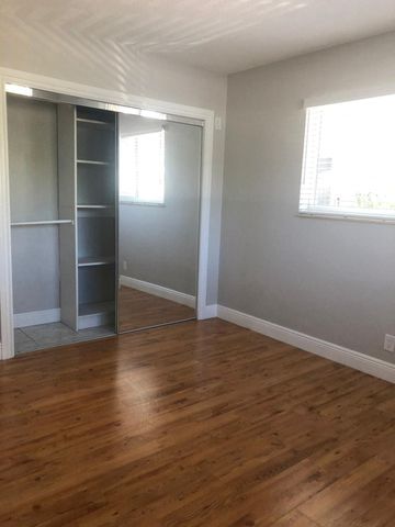 2210 NE 36th Street A&B, Lighthouse Point, FL 33064