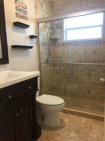 2210 NE 36th Street A&B, Lighthouse Point, FL 33064