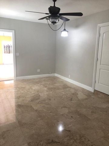 2210 NE 36th Street A&B, Lighthouse Point, FL 33064