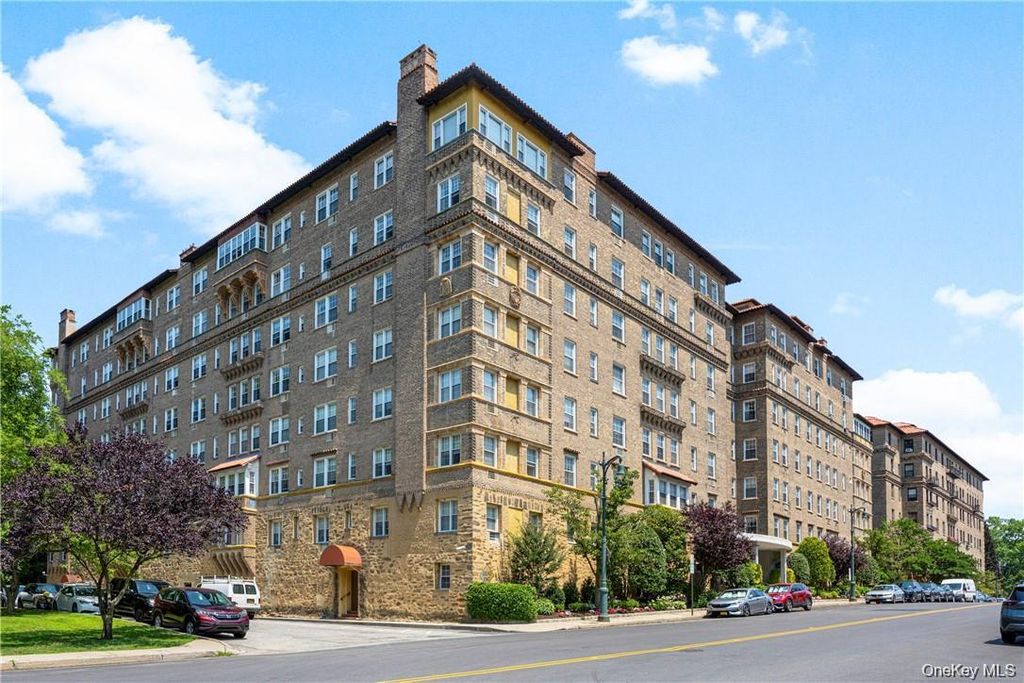 16 N Chatsworth Avenue 712, Larchmont, NY 10538 — exterior