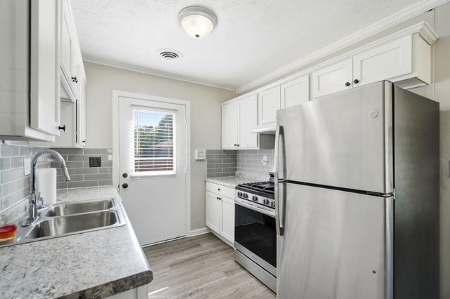 262 Saint Christopher Lane, Columbus, OH 43213
