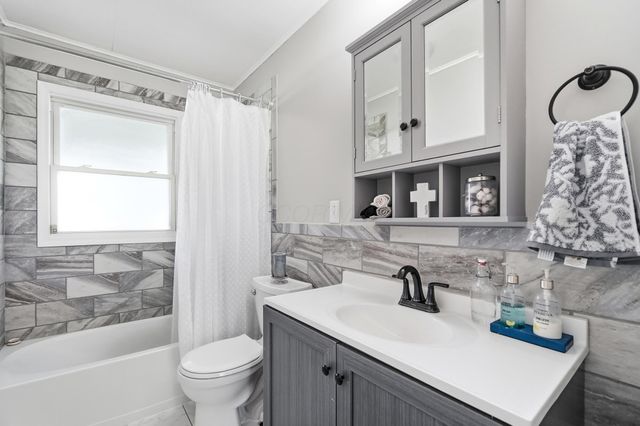 262 Saint Christopher Lane, Columbus, OH 43213