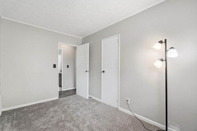 262 Saint Christopher Lane, Columbus, OH 43213
