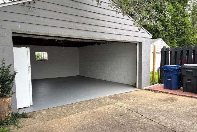 262 Saint Christopher Lane, Columbus, OH 43213