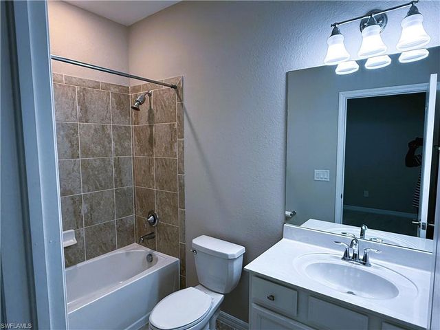 9444 Glenforest DR, Naples, FL 34120