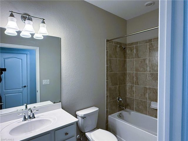 9444 Glenforest DR, Naples, FL 34120