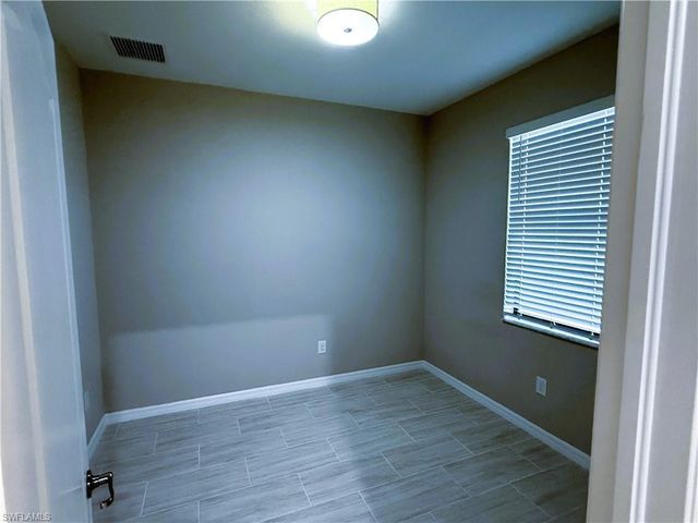 9444 Glenforest DR, Naples, FL 34120