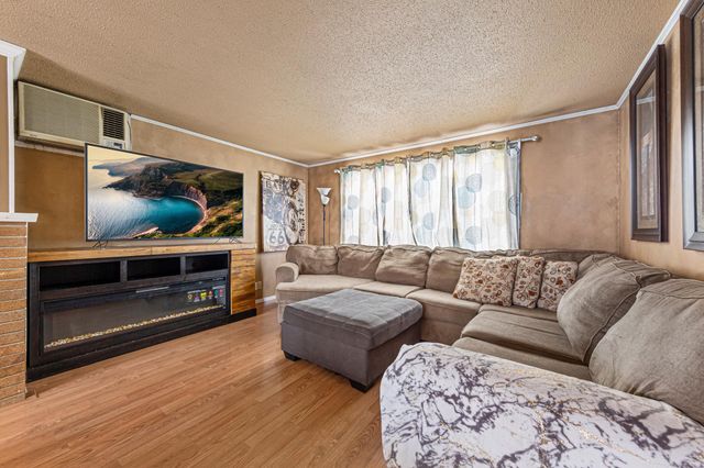 1020 Swanhill Drive, Albert Lea, MN 56007