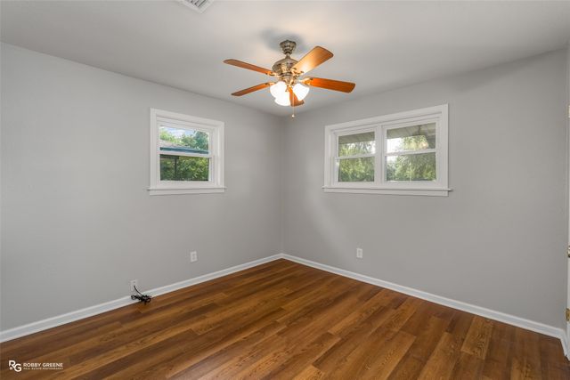 2214 Wakefield Avenue, Bossier City, LA 71111