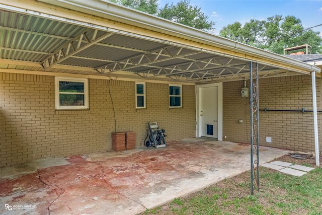 2214 Wakefield Avenue, Bossier City, LA 71111