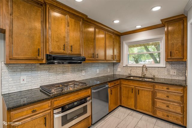 2214 Wakefield Avenue, Bossier City, LA 71111