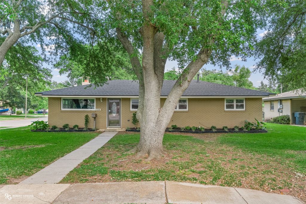 2214 Wakefield Avenue, Bossier City, LA 71111