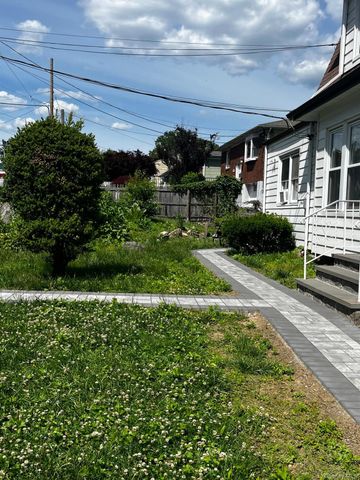 436 AKA 440 Mile Square Road, Yonkers, NY 10701