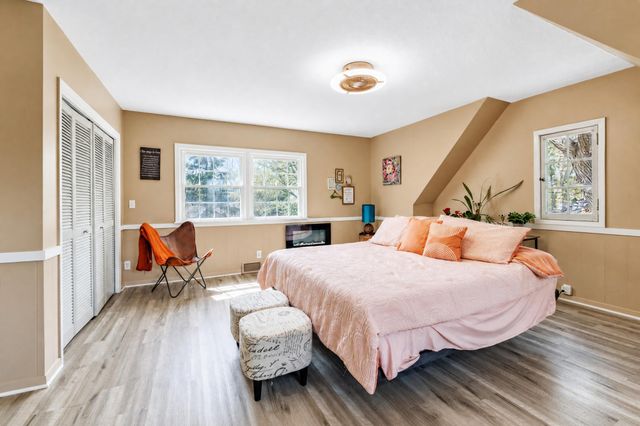 7800 Pearson Way NE, Fridley, MN 55432