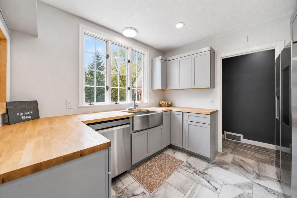 7800 Pearson Way NE, Fridley, MN 55432 — photo 5