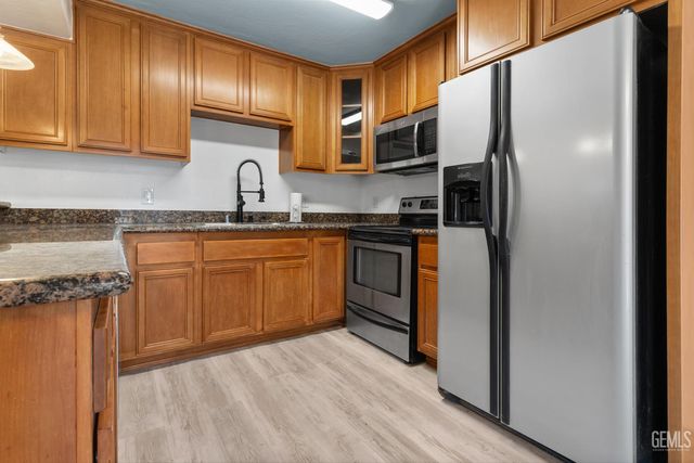3700 Q Street 212, Bakersfield, CA 93301