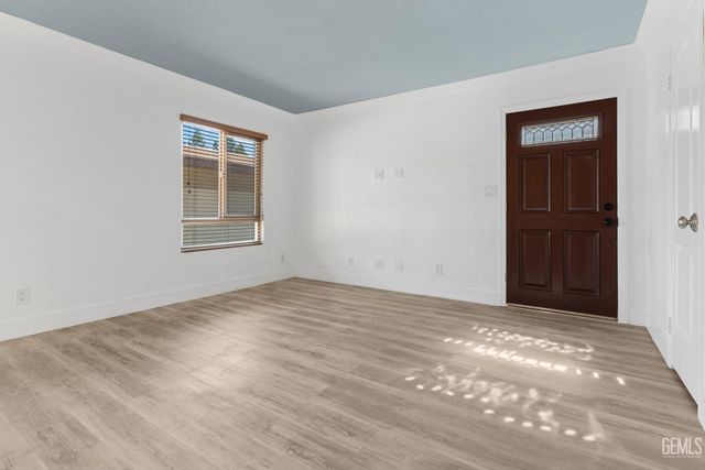 3700 Q Street 212, Bakersfield, CA 93301