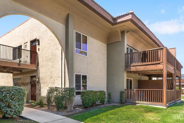 3700 Q Street 212, Bakersfield, CA 93301