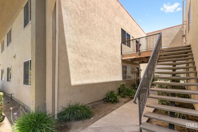 3700 Q Street 212, Bakersfield, CA 93301
