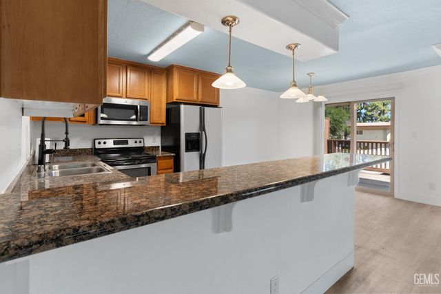 3700 Q Street 212, Bakersfield, CA 93301