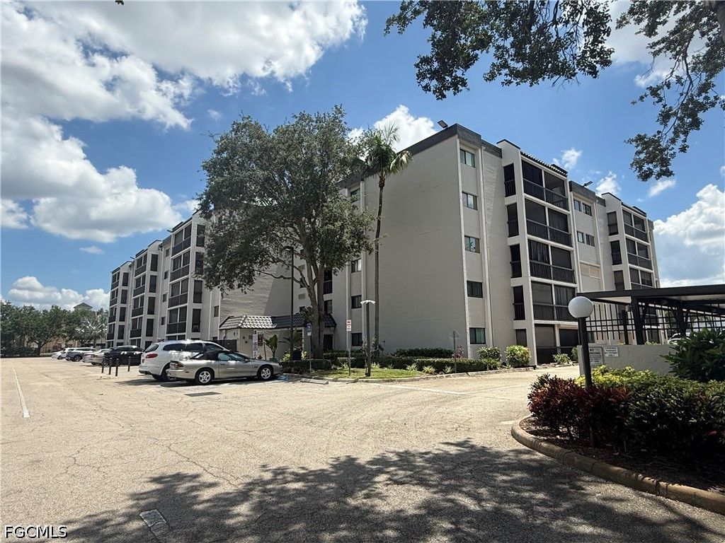 2121 Collier AVE 109, Fort Myers, FL 33901