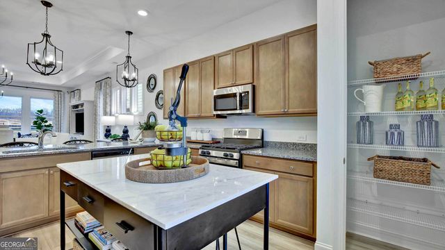 333 Catalina Court, Newnan, GA 30263