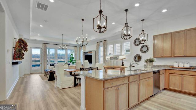 333 Catalina Court, Newnan, GA 30263