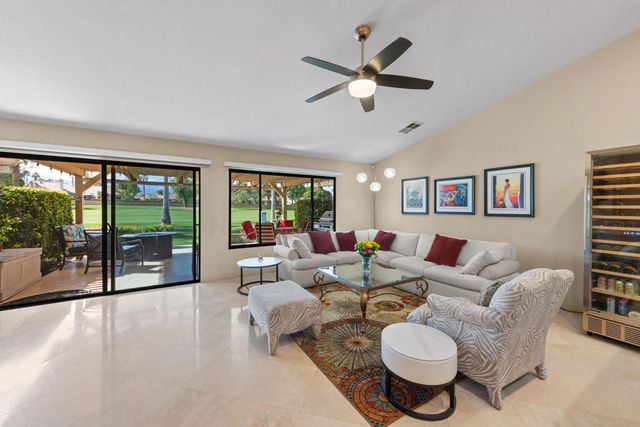 41419 W Woodhaven Drive W, Palm Desert, CA 92211