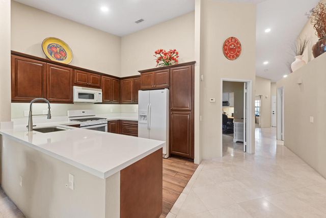 41419 W Woodhaven Drive W, Palm Desert, CA 92211