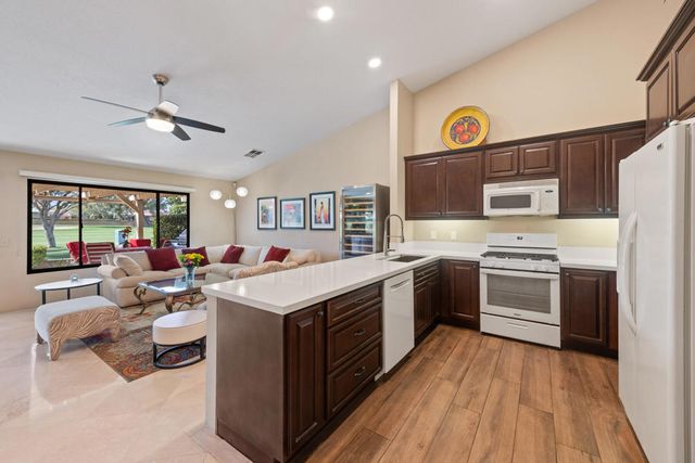 41419 W Woodhaven Drive W, Palm Desert, CA 92211