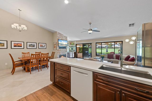 41419 W Woodhaven Drive W, Palm Desert, CA 92211