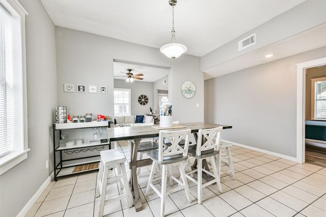 2727 Avenue K, Galveston, TX 77550