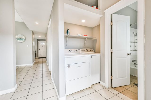 2727 Avenue K, Galveston, TX 77550