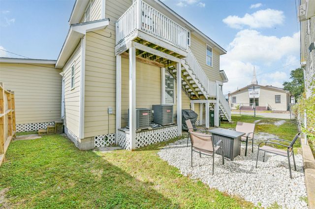 2727 Avenue K, Galveston, TX 77550