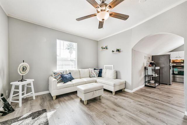 2727 Avenue K, Galveston, TX 77550